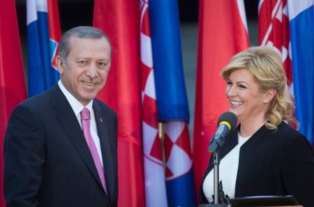 Dünyanın ən cazibədar xanım prezidenti yenidən gündəmdə