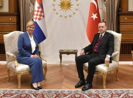 Dünyanın ən cazibədar xanım prezidenti yenidən gündəmdə
