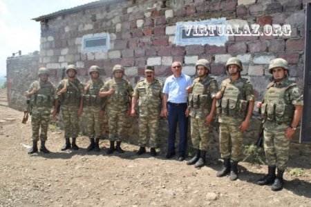 Dəniz səviyyəsindən minlərlə metr yüksəklikdə, qartal yuvasında...