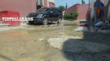 Bakının mərkəzində bir küçənin sakinləri 10 gündür susuz qalıb