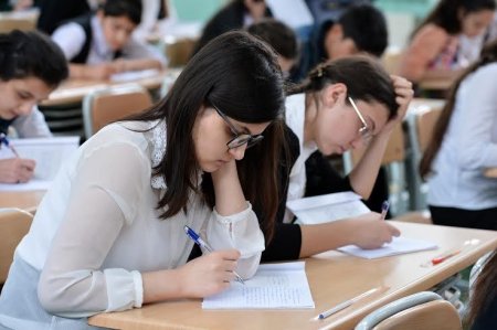 I və IV qruplar üzrə qəbul imtahanı keçirilir