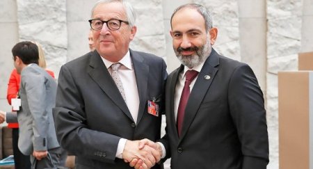 Paşinyan Avrokomissiyanın başçısını kabab yeməyə dəvət etdi
