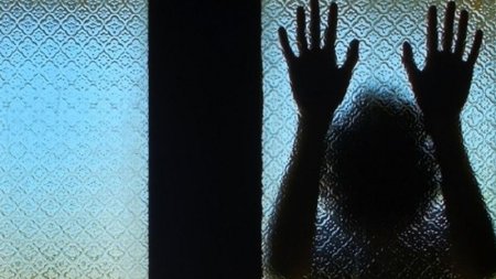 28 yaşlı kişi arvadı ilə yatan kəndlisini tutdu, öldürmədi, amma... - Masallıda ŞOK OLAY