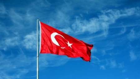 Vaşinqtondan Türkiyəyə növbəti təhdid: “Rahib azad olunana kimi…”
