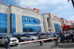 Bakı “talkuçkalarında” hamı lirədən danışır… Bakı “talkuçkalarında” hamı lirədən danışır…