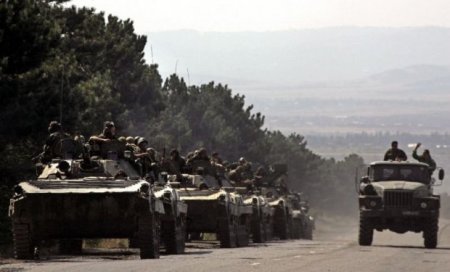 Avqust müharibəsinin 10 illiyində Medvedev yenə hədələdi