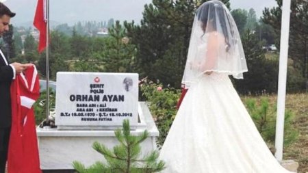 Şəhid atasının məzarı üstündə çəkdirdiyi FOTO kövrəltdi - Gəlin oldum, ata...