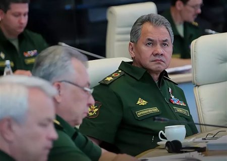 Şoyqu Dağıstanda müşavirə keçirdi, Xəzərdə yeni hərbi bazanın yaradılması haqda danışdı