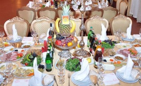 Naxçıvan toylarında yemək qadağası qoyulmayıb