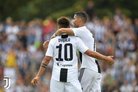 Ronaldo debüt etdi: 