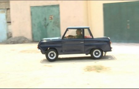 Sumqayıtda bu avtomobili görənlər heyran olur: retro avtomobil 20 min manata satılır