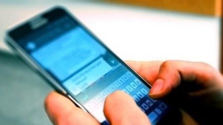 “Azərpoçt”dan mobil telefonlara göndərilən saxta mesajlarla bağlı xəbərdarlıq