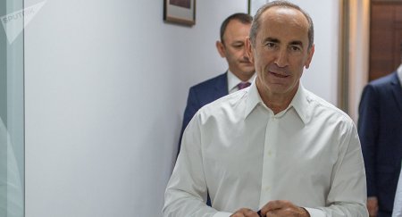 “Bunların hamısı Rusiyaya qarşı olan adamlardır, qərbə bağlıdır...”