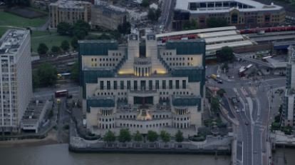 Milyarder Fərhad Əhmədov: "Tatyananın arxasında Britaniya xüsusi xidmətləri durur" Milyarder Fərhad Əhmədov: "Tatyananın arxasında Britaniya xüsusi xidmətləri durur"