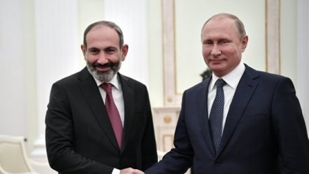 Paşinyan Putinlə görüşə can atır