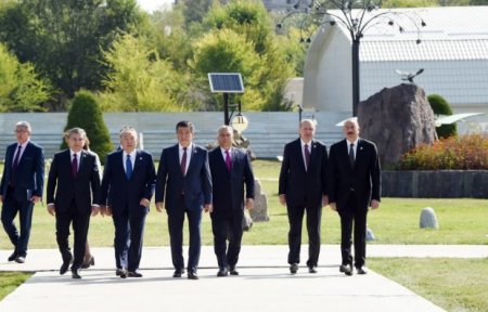 İlham Əliyev Türkdilli Dövlətlərin Əməkdaşlıq Şurasının VI Sammitində