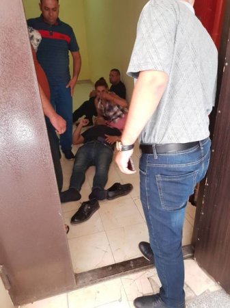 Bakıda ərəblərin olduğu lift qırılaraq yerə çırpıldı