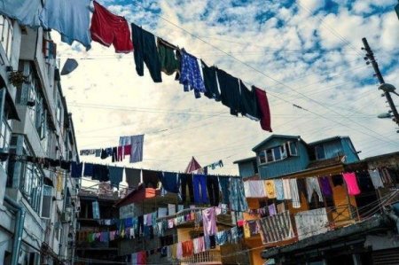 Bakıda binalardan təkcə paltar iplərini yox, “boşqab” antennaları da sökürlər