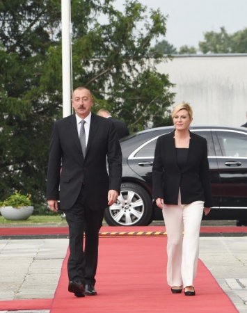 Azərbaycan və Xorvatiya prezidentləri mətbuata bəyanatlarla çıxış ediblər