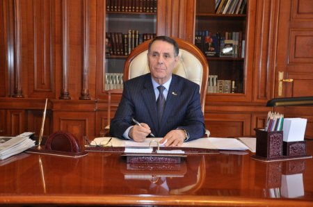 Baş nazir Beynəlxalq Bankın özəlləşdirilməyə hazırlanması ilə bağlı tapşırıqlar verdi