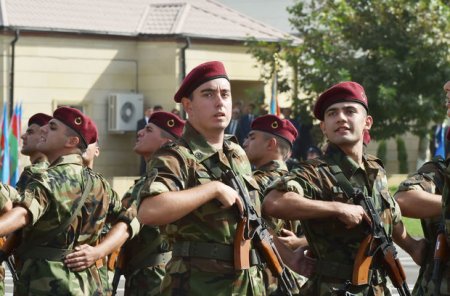 Heydər Əliyev and içdi