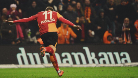 “Qalatasaray”dan Çempionlar Liqasına mükəmməl başlanğıc