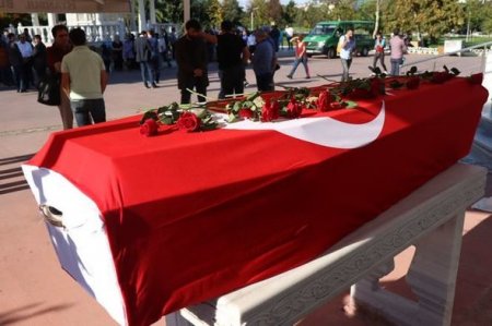 Sevil Nuriyeva həyat yoldaşının vida mərasimində