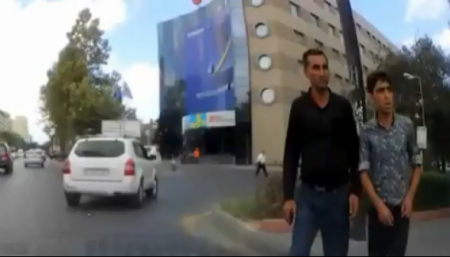 Bakıda yeni fırıldaq növü: Telefonumu sındırdın, pulumu ver