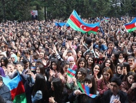 Sabah Bakıda mitinqdir