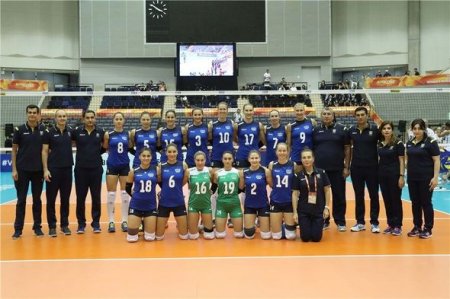 Qadın voleybolçularımız DÇ-yə məğlubiyyətlə başladı