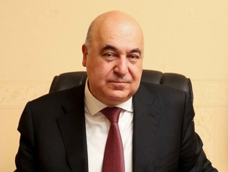 Yazıçı Çingiz Abdullayevə qarşı təxribat