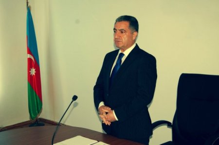 Bu gün işdən çıxarılan icra başçısı: qarovulçunu döymüşdü, şəhidin ruhunu təhqir etmişdi...