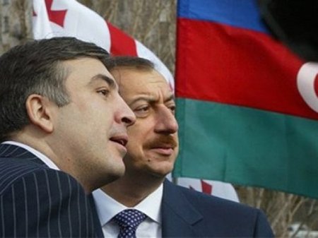 Bəlkə biz də Saakaşvilini Bakıya çağıraq?