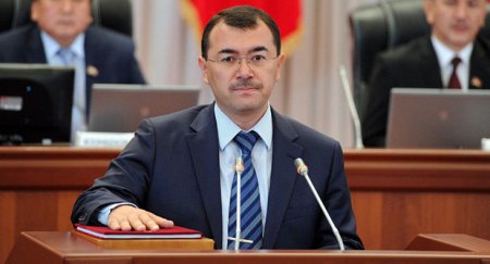 Qırğızıstan səfiri siyasi sığınacaq istədi