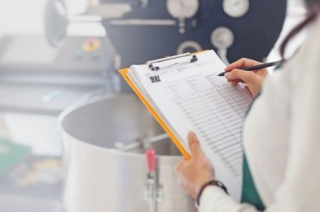 Qida Təhlükəsizliyi Agentliyinin həkimi həbs edildi