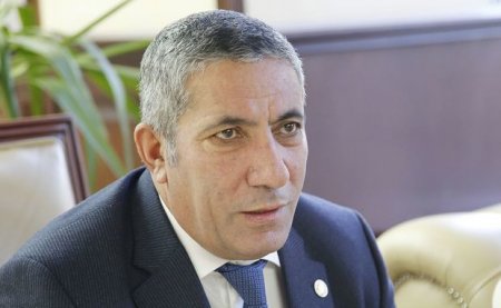 Siyavuş Novruzov dini icmalara maşın verilməsi haqda