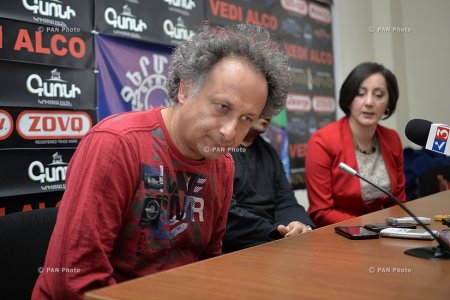 Yerevanda Rus Dram Teatrını bağlayırlar