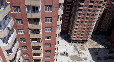 Bakıda 150-yə yaxın sakin niyə sürünür?