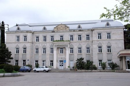 Səhiyyə İdarəsinin rəisi tutduğu vəzifəni tərk edib