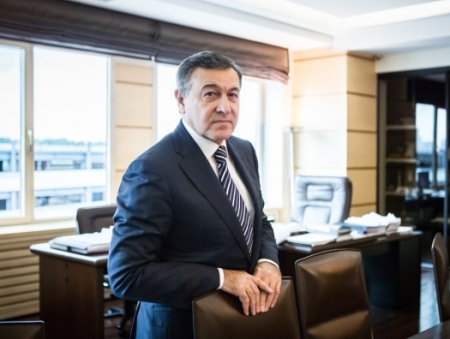 ABŞ-da Araz Ağalarovun hesablarını bağladılar
