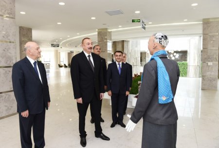 “Təşəkkür edirəm, cənab Prezident! Hava limanına enən kimi mənə ASAN viza verildi...”