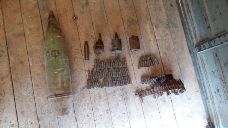 Bakıda məktəbdə xeyli sayda hərbi sursat aşkarlandı