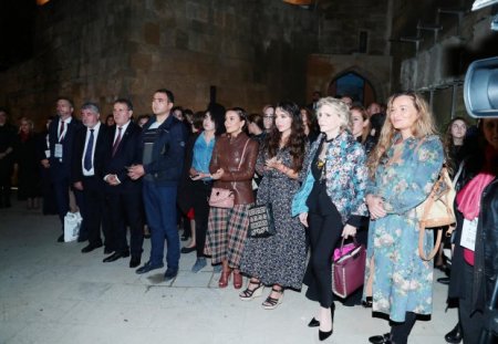 Leyla Əliyeva “Şirvanşahlar irsi dünya muzeylərində” sərgisinin açılışında iştirak edib
