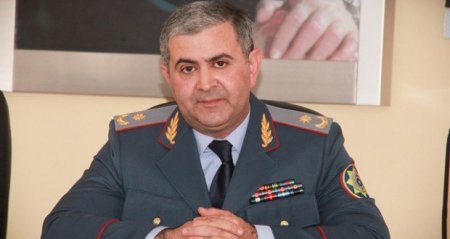 Bakı gömrüyünün keçmiş rəisi Vüsal Novruzovun ailə üzvləri üçün alınan 615 min dollarlıq qızıla görə qalmaqal
