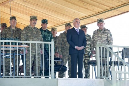 Vasif Talıbov Zakir Həsənovla Naxçıvan Qarnizonu qoşunlarının birgə təlimini izlədi