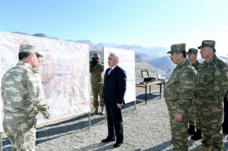 Vasif Talıbov Zakir Həsənovla Naxçıvan Qarnizonu qoşunlarının birgə təlimini izlədi
