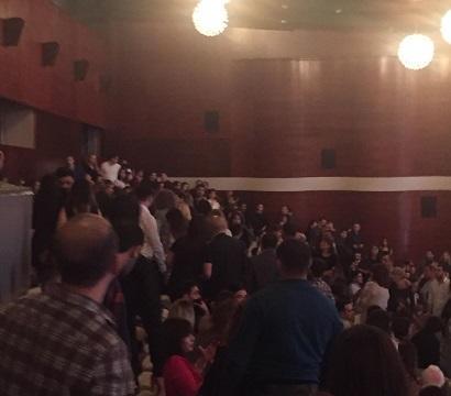 "Bu şəhərdə"nin konsertində ŞOK OLAY: ürəyi getdi "Bu şəhərdə"nin konsertində ŞOK OLAY: ürəyi getdi