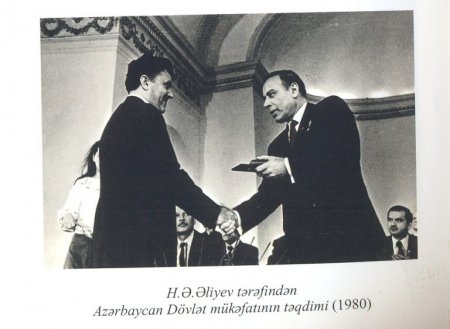 "Elmar 8-ci sinifdə oxuyanda onların sinifləri ingilisdilli oldu…" - Elmar Məmmədyarovun atası ilə MÜSAHİBƏ
