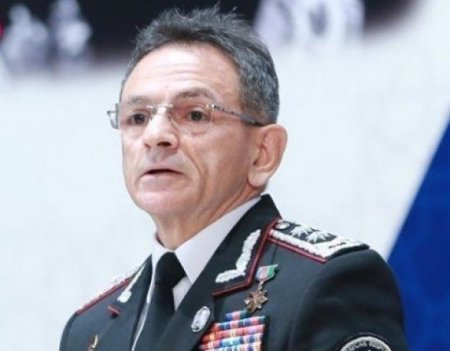 Ermənistanın müdafiə naziri Mədət Quliyevə cavab verir