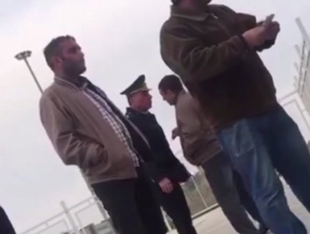 Gömrük işçisi: “50 manat bas rəisin cibinə, ya da intihar elə”